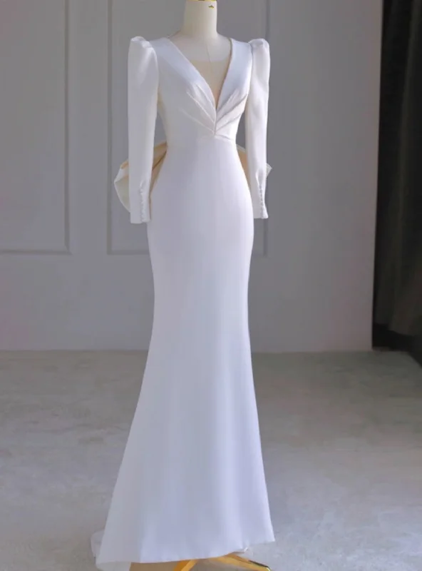 White Long Sleeve V-neck Backless Wedding Dress Princess Wedding Dress